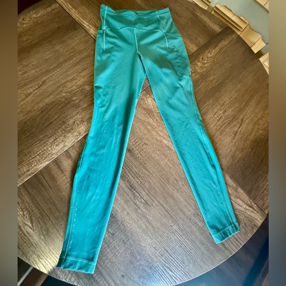 Lululemon Align HR 28” Maldives Green w/ pockets-RARE Size 6